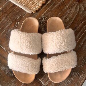Tory Burch Sheldon Sheepskin Sandal Slides 7.5M ~ Like New!!